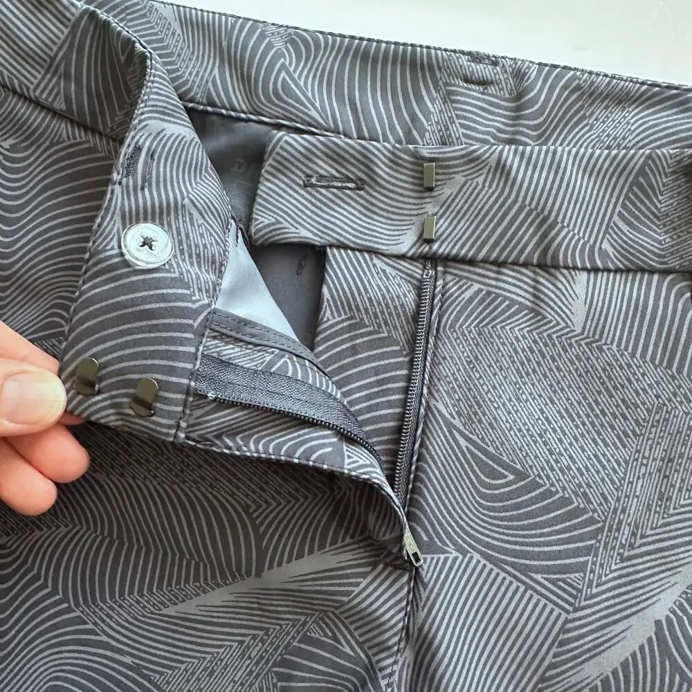 Nike Golf Shorts - Picture 5 of 7